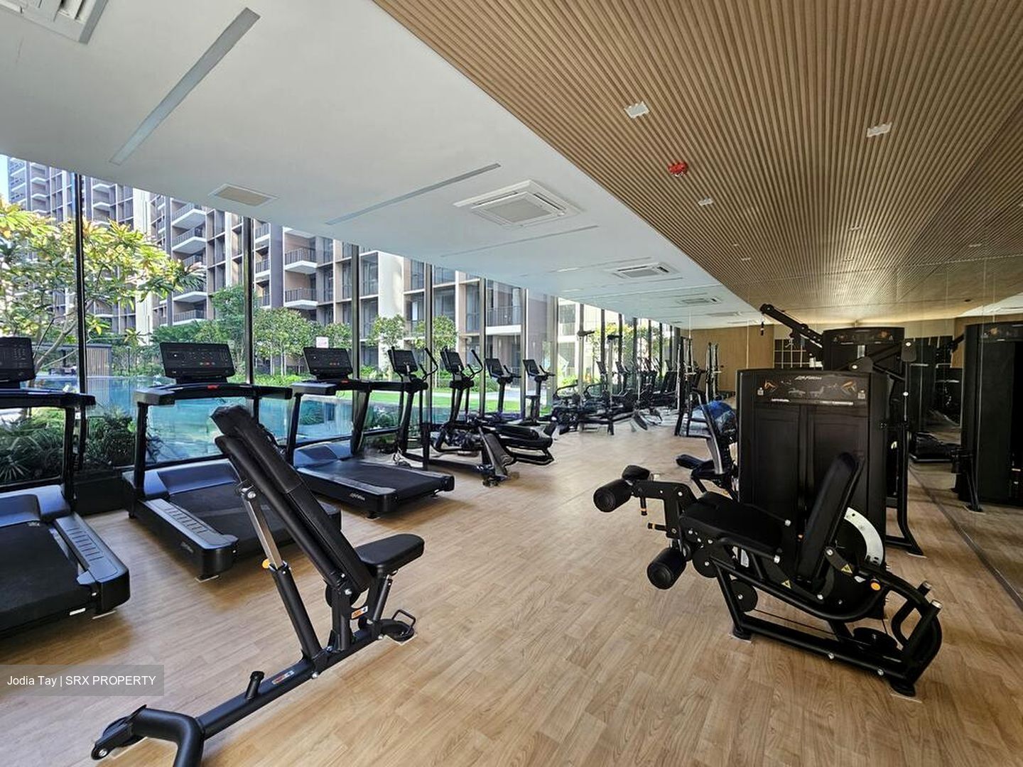 Tenet (D18), Condominium #497395151